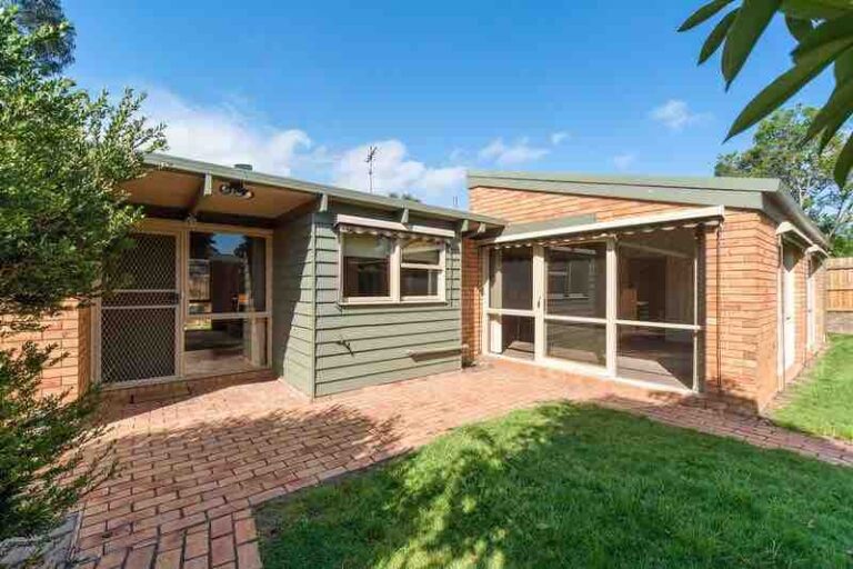 228 FrankstonFlinders Road, Frankston South Berman Buys